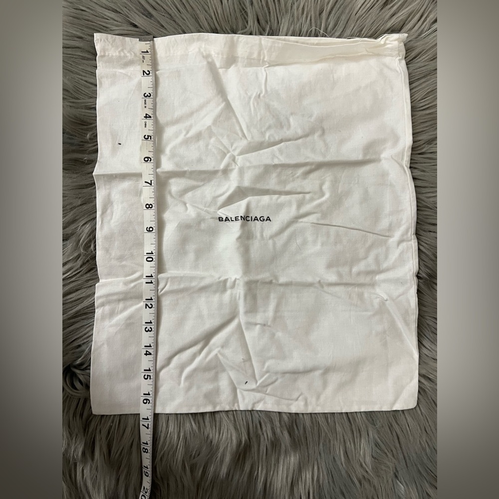 Dust bag